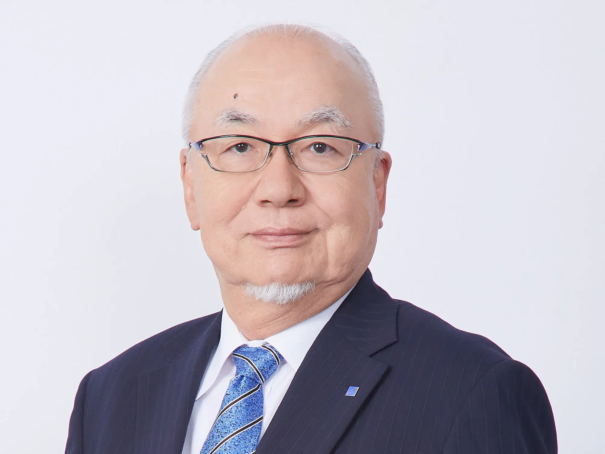 1953年6月18日生
所有する当社の株式の数
0株